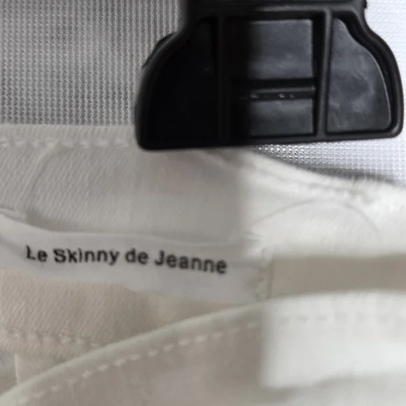 Frame Denim Off-White Jeans with Metallic Button - Picture 4 of 7